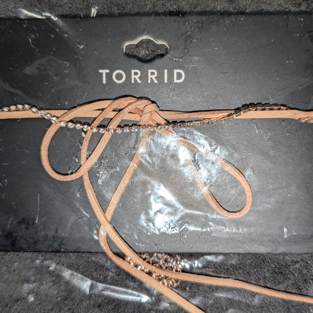 Torrid NWT Tan and Gold Choker Necklace